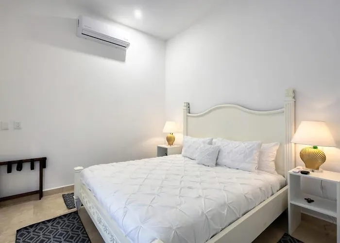 Сasa de vacaciones Stylish Coastal Retreat With Breathtaking Views, Pool & Private Balcony