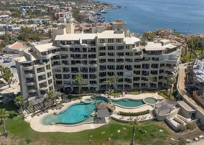 Stylish Coastal Retreat With Breathtaking Views, Pool & Private Balcony Сasa de vacaciones *